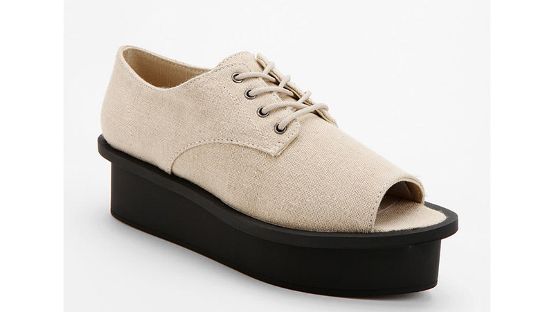 Illustration for article titled 6 Hideous Shoes Urban Outfitters Is Trying to Sell You